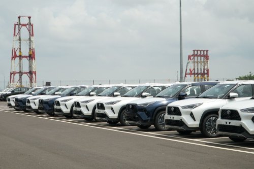 Ekspor Mobil Indonesia April 2026: CBU Turun, CKD Naik