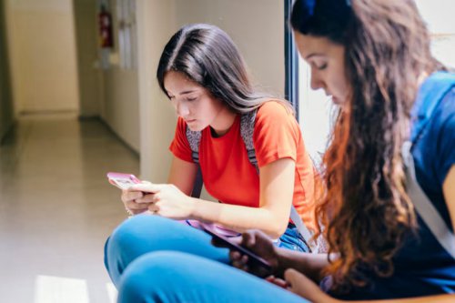 kesehatan mental, cara mencegah perundungan, kasus timothy, apa yang harus kiita lakukan saat melihat perundungan, mencegah perundungan di lingkungan sekolah, Biasakan