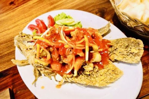 Resep Gurame Goreng Saus Asam Manis, Ide Menu Buka Puasa Keluarga