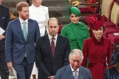 tradisi tukar kado, Keluarga Kerajaan Inggris, Pangeran Harry, Pangeran William, Tradisi Keluarga Kerajaan Inggris Merayakan Natal, Tukar Kado Unik