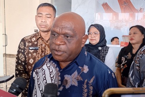 Menteri Hak Asasi Manusia, Natalius Pigai, Thomas Harming Suwarta, perusakan rumah singgah, Restorative Justice, restorative justice, Retret Sukabumi, menteri hak asasi manusia, retret sukabumi, Menteri Pigai Tak Sepakat dengan Langkah Staf Khususnya soal Kasus Perusakan Rumah Retret Sukabumi