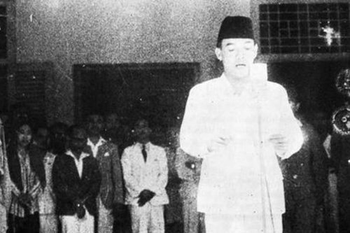 Detik-Detik Proklamasi 17 Agustus 1945, Sukarno: Saat Itu Pukul 10 Revolusi Sudah Dimulai