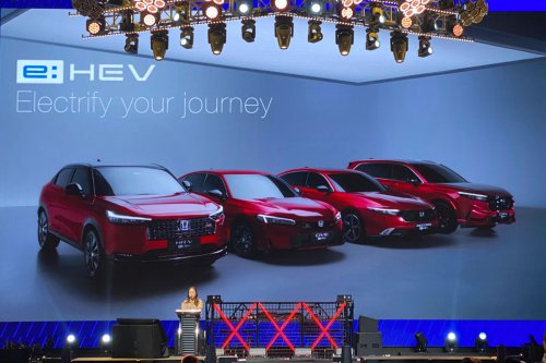 Pameran otomotif, Gaikindo Indonesia International Auto Show, GIIAS, mobil baru, mobil konvensional, mobil hybrid, mobil listrik, GIIAS 2025, pameran otomotif, Mobil Hybrid, Deretan Mobil Baru yang Akan Meluncur di GIIAS 2025