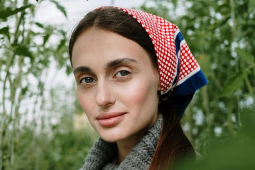 Sama-sama Bikin Wajah Merah, Ini Beda Rosacea dengan Merona karena Tersipu