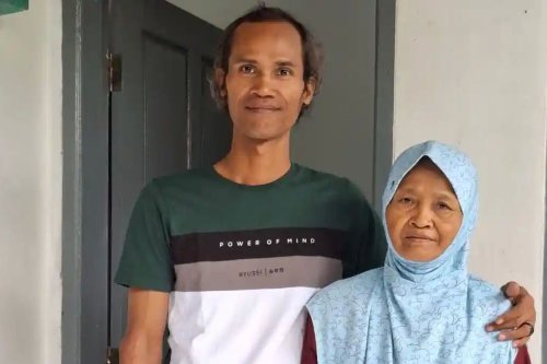 Viral di Media Sosial, Pria Asal Cilacap Temukan Ibu Kandung Setelah Hilang Selama 32 Tahun
