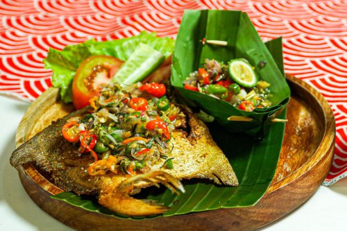 Kenapa Ikan Sering Lengket di Wajan? Ini 10 Trik Goreng Aman