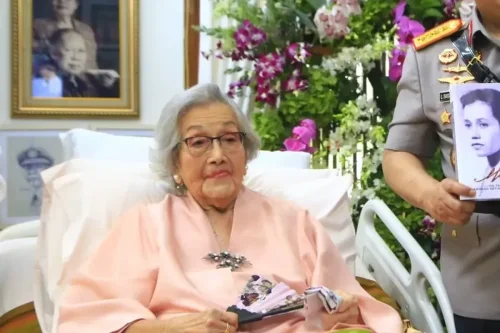 Profil Eyang Meri, Istri Jenderal Hoegeng Iman Santoso yang Wafat Hari Ini