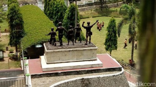 Menengok Sejarah Kelam PKI di Monumen Kresek Madiun