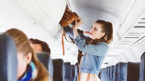 Tips dari Mantan Pilot Bawa 3 Barang Ini agar Penerbangan Lebih Nyaman
