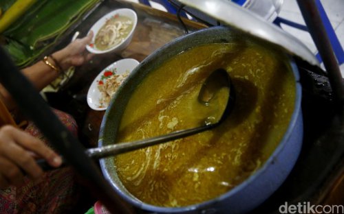 Uniknya Soto Kraksaan Khas Probolinggo, Pakai Irisan Singkong dan Koya Kelapa