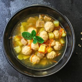 Top 3+ Resep Sup Bakso Ayam Kuah Kaldu Bening yang Ringan Segar