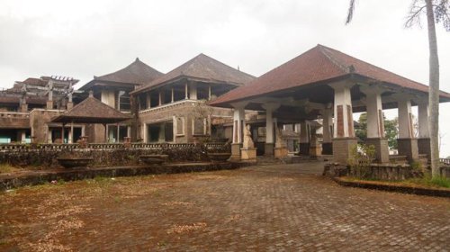 Top 11+ Destinasi Wisata Terkenal yang Tak Lagi Eksis dan Terbengkalai