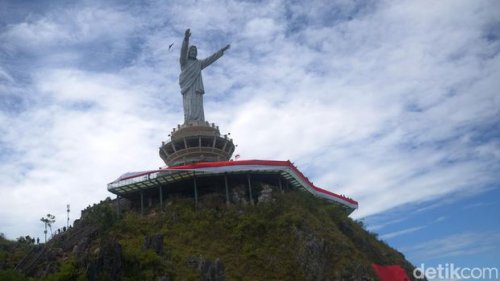 Mengagumi Patung Yesus di Tana Toraja, Destinasi Spiritual yang Memukau