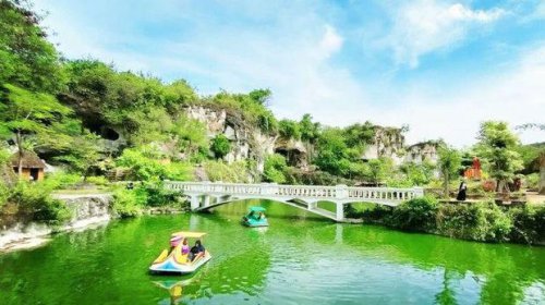Wisata Gresik Wajib Dikunjungi, Mulai Keindahan Alam hingga Sejarah Kota