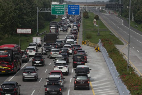 Top 76+ Juta Pemudik Pakai Mobil, Bakal Kebagian Stok Bensin?