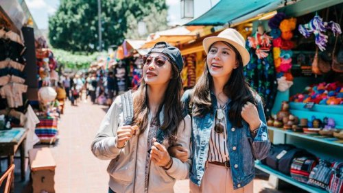 , 1. Perlindungan dari Sinar Matahari, 2. Jangan Sampai Dehidrasi, 3. Atur Waktu Aktivitas, 4. Jaga Kesehatan Tubuh, 5. Pesan Tiket Lebih Awal, Top 5+ Tips Liburan Nyaman di Musim Kemarau, Lindungi Diri dari Matahari