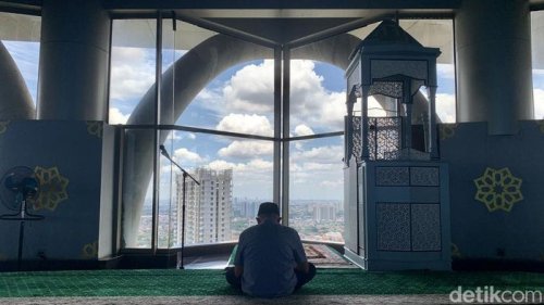 Ini Masjid Tertinggi di Jakarta, Bisa Lihat Keramaian Khas Metropolitan