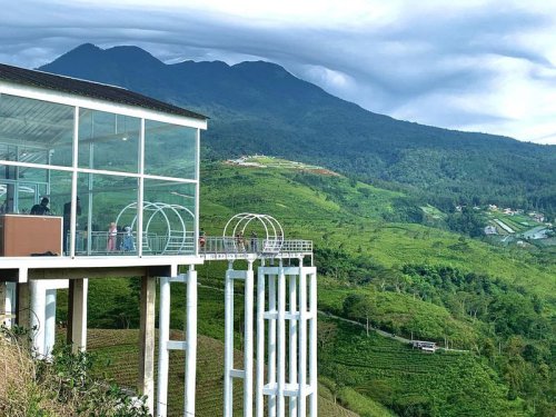 Wisata Kemuning Sky Hills: Harga Tiket, Jam Buka, Rute, hingga Pesonanya