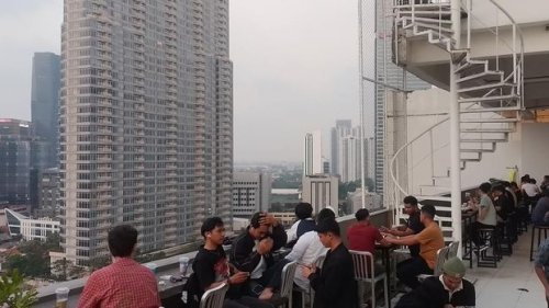 Melihat Street View dan Gedung Tinggi Jakarta di Tanjakan 13, Kuningan