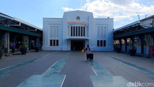 Pintu Masuk Stasiun Tugu Yogyakarta dan Panduan Jalur untuk Traveler