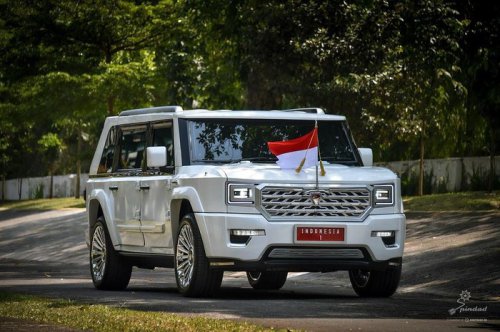 Prabowo ke Menteri-menterinya: Nggak Mau Tau, Semua Harus Pakai Maung!