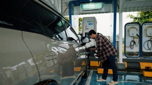 Isi Surat Edaran Mendagri, Minta Gubernur Se-Indonesia Bebaskan Pajak EV