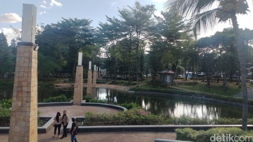 Healing Gratis? Ini 6 Taman Kota yang Bikin Nyaman Banget