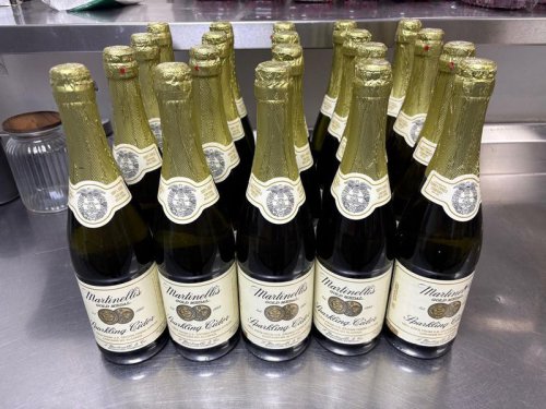 Bukan Alkohol, Ini Sparkling Apple Cider yang Diminum Prabowo dan Macron