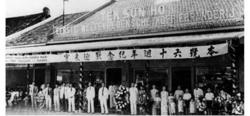, 1. Kopi Warung Tinggi PD, , 2. Kedai Kopi Kim Teng,   3. Kedai Kopi Apek, 4. Warung Kopi Purnama, , 5. Warung Kopi Solong, Nostalgia di 5 Warung Kopi Tradisional Legendaris Medan hingga Bandung