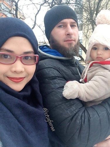 Viral Orangtua Kandung Gadis yang Dijuluki 'Anak Tercantik di Dunia'