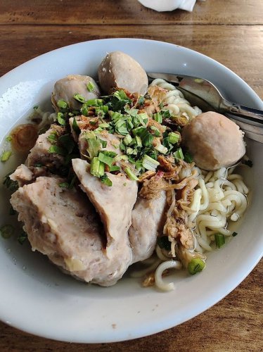 Top 5+ Bakso Enak di Bintaro, Khas Wonogiri hingga Berlimpah Tetelan