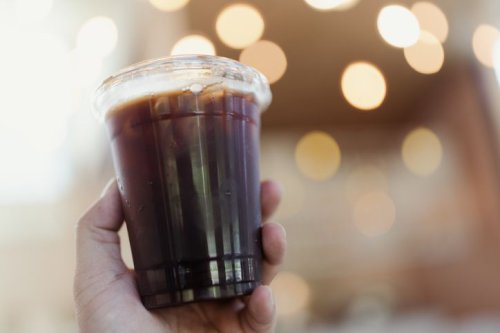 Top 6+ Minuman Mengandung Kafein Selain Kopi yang Perlu Diwaspadai