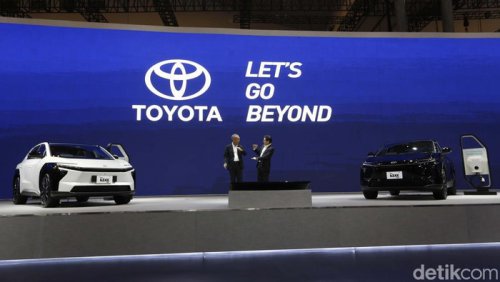 Top 8+ Hari GIIAS 2025, SPK Toyota Tembus Segini