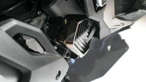 Ogah Tampil Biasa, Ini Harga Aksesori Resmi Honda ADV 160 Terbaru