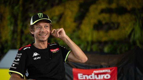 Si Cantik Mandalika di Mata Valentino Rossi