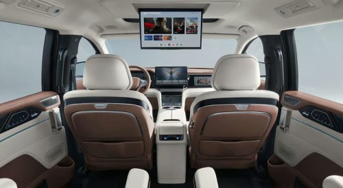 Serena-Voxy Wajib Waspada! BYD Luncurkan MPV RP 400 Jutaan