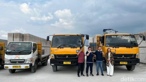 Alasan Pengusaha Bata di Lamongan Pilih Truk Fuso untuk Logistik
