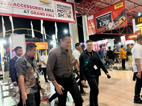AHY Lihat Suzuki Carry: Cocok buat Angkut MBG Ya?