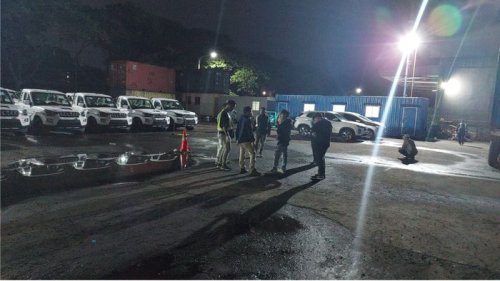 Penampakan Pick Up Mahindra Tiba di Tanjung Priok