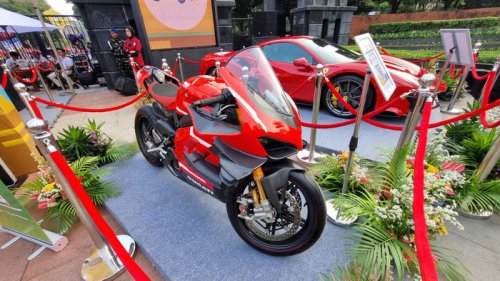 Lelang Barang Rampasan, Ini Harga Harley sampai Ferrari yang Dipamerkan di CFD