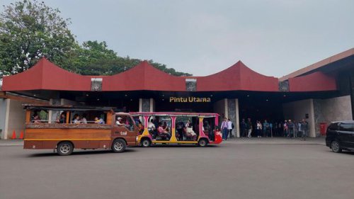 Destinasi Long Weekend Seru dan Lengkap di Jakarta: Taman Mini Indonesia Indah
