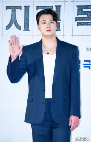 「D․P․」「還魂」出演シン・スンホ、兵役免除に&hellip;事務所がコメント