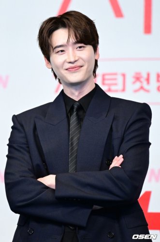 イ・ジョンソク、年末に温かな善行&hellip;ソウルの病院に約1000万円を寄付