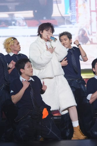 【REPORT】ZICO、8年ぶり1夜限りの日本単独公演に幾田りら登場！オープンカーでTOKYO DRIVEしながらコラボ曲「DUET」熱唱