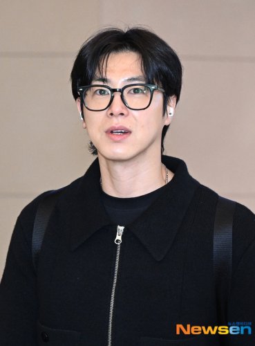 【PHOTO】東方神起 ユンホ、海外スケジュールを終えて帰国