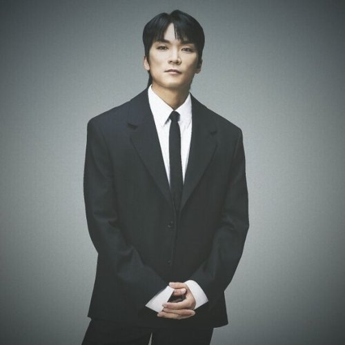 MONNI キム・シンウィ、バンドの再編を示唆？事務所・メンバーとの葛藤明かす「新たな音楽で戻ってくる」