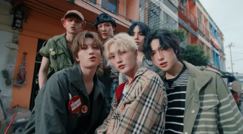 DAILY:DIRECTION、本日待望のデビュー！タイトル曲「ROOMBADOOMBA」MV公開