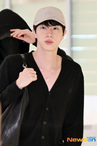 【PHOTO】BTS ジンからジョングクまで、北米ツアーを終えて韓国に到着（動画あり）