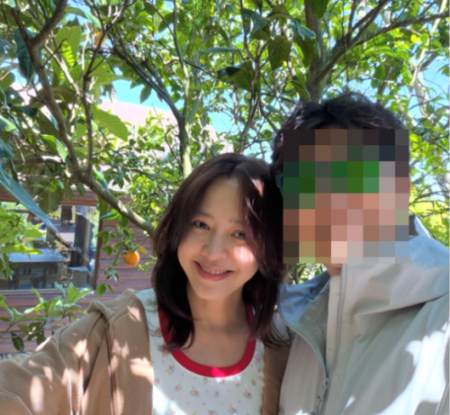 カン・ソンヨン、離婚から約2年5ヶ月で再婚を発表&hellip;夫との2ショットを公開
