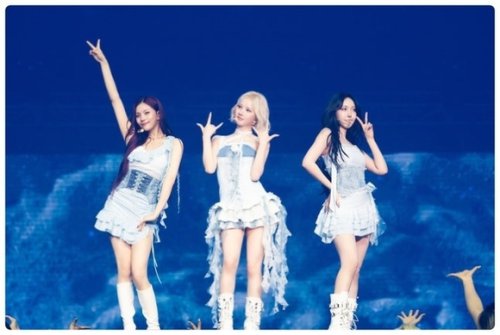 VIVIZ、新曲を初披露も！ワールドツアーのソウル公演が成功裏に終了&hellip;カムバック活動に高まる期待